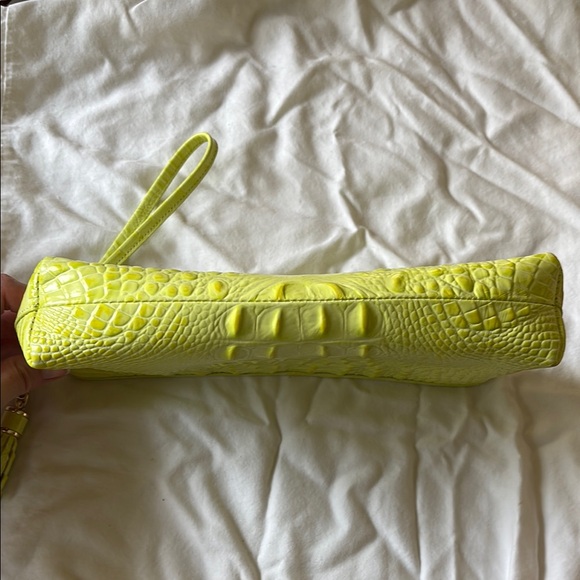 Lime Green Crocodile-Embossed Clutch - Picture 2 of 4